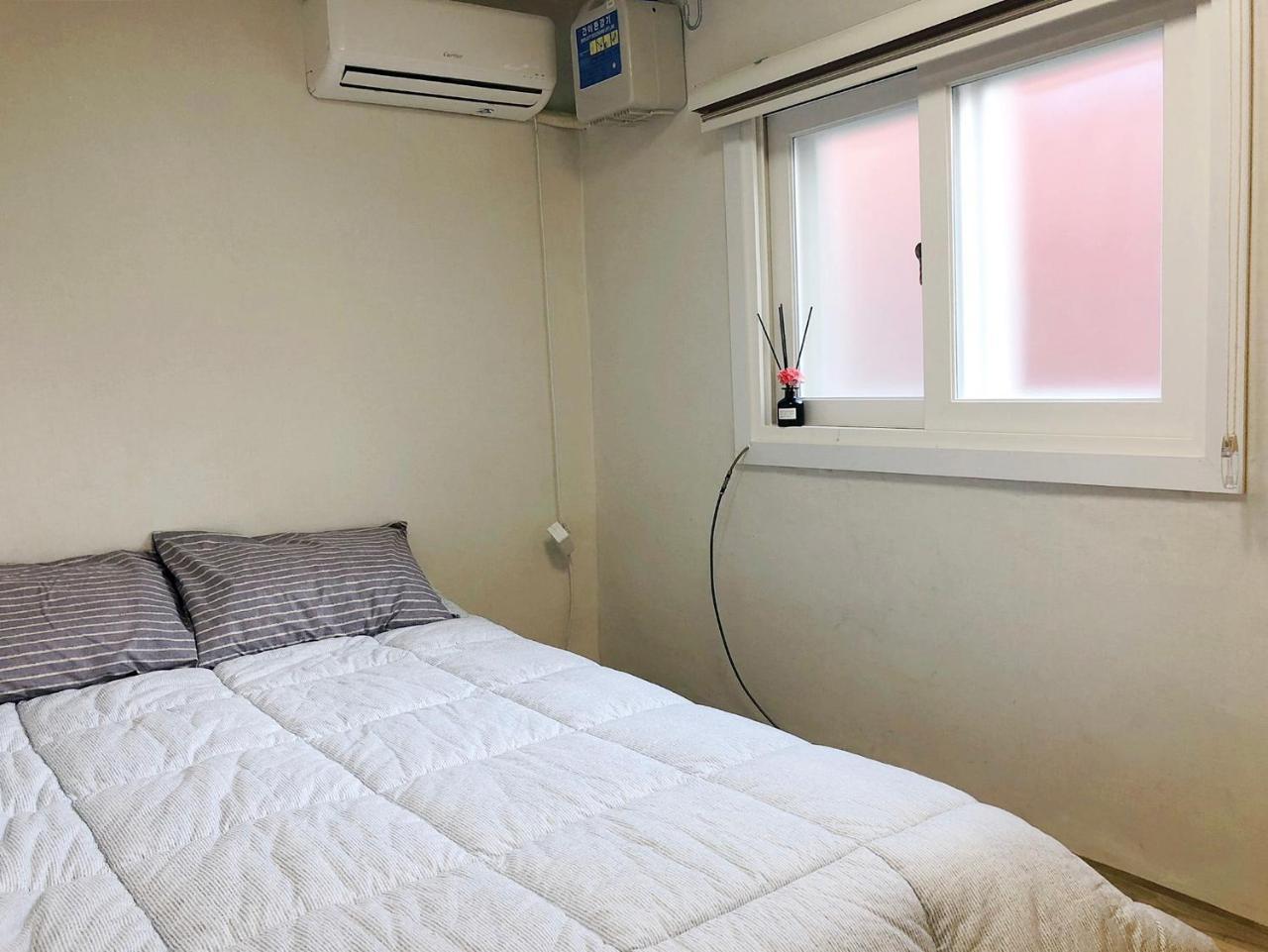 24 Guesthouse Jongno Tower Seoul Exterior photo