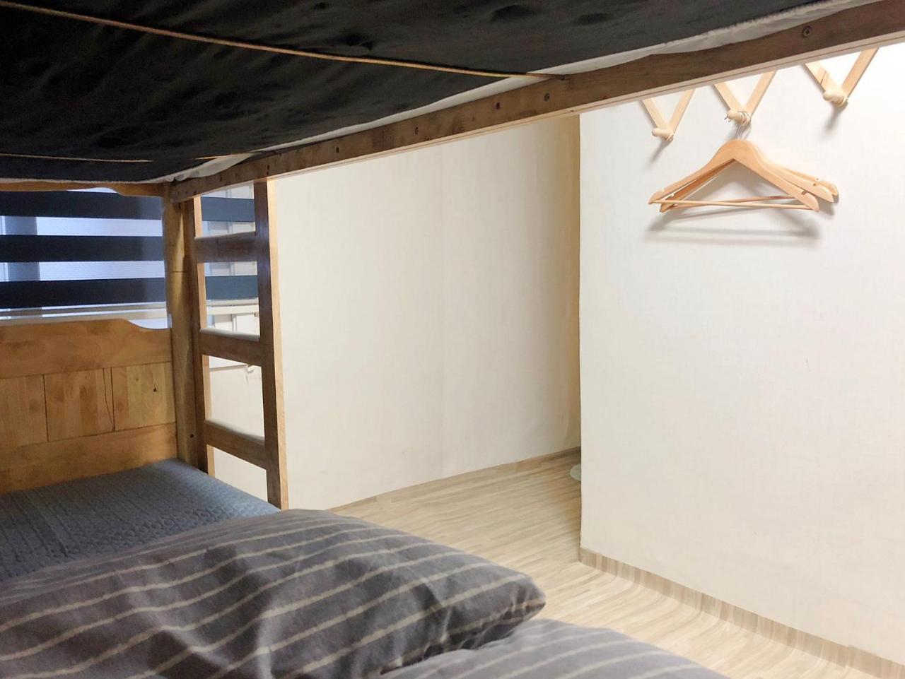 24 Guesthouse Jongno Tower Seoul Exterior photo