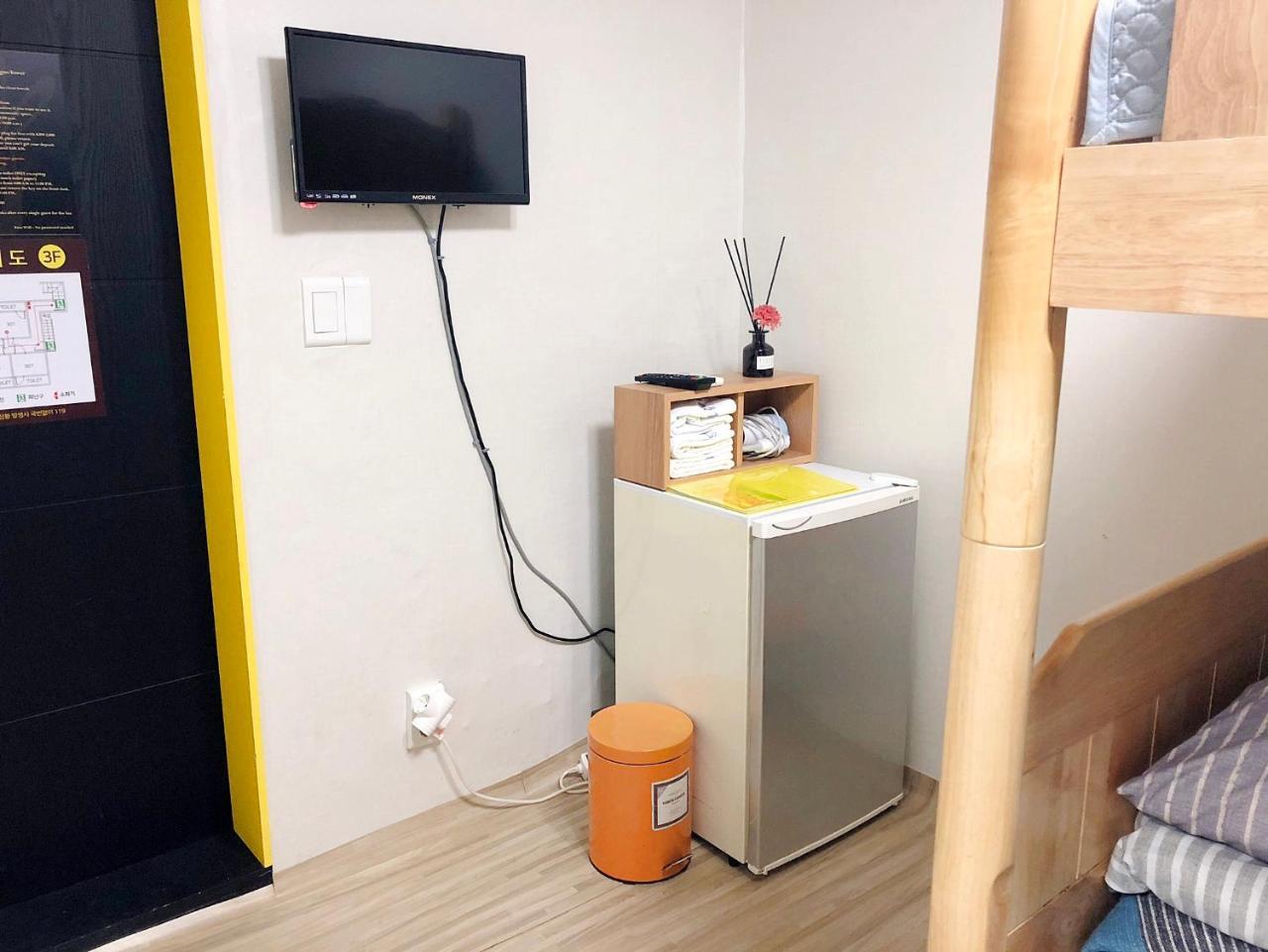 24 Guesthouse Jongno Tower Seoul Exterior photo